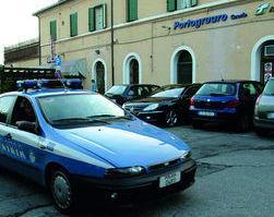[Scippano un’anziana seguiti e arrestati sul treno]