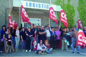 [A rischio 110 lavoratori, Dayli Schleker in sciopero ]
