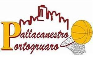 [Pallacanestro Portograuro si arrende alla capolista]