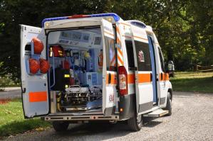 [Arresto cardiocircolatorio a bordo piscina, muore turista di 74 anni]