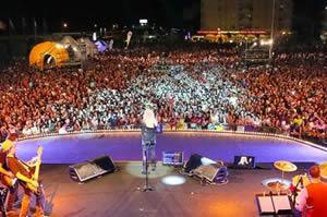 [Concerto in Piazzale Zenith - Festivalshow]