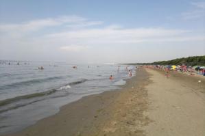 [Spiaggia della Brussa, domani la pulizia con i volontari di Legambiente]