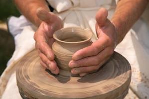 [Un nuovo corso di ceramica con il prof. Marella al Cortino di Fratta]