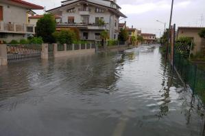 [Forti piogge nel primo pomeriggio di ieri: disagi a San Nicolò e Fossalato]