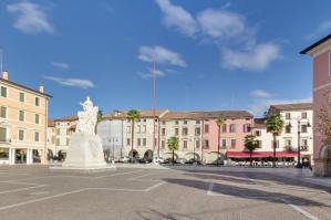 [Rilancio del centro storico: al via âPortogruaro sotto le stelleâ ]