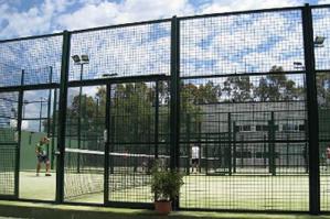 [Caorle: il Comune investe su nuovi campi da Padel smontabili]