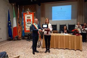 [Portogruaro: il Premio Solidarietà 2022 è stato assegnato ad Olena Poplavska]