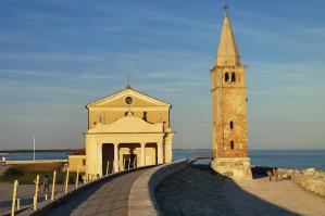 [Pasqua con oltre una trentina di alberghi aperti a Caorle: prospettive positive per l'avvio della stagione]