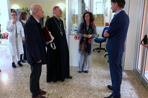 [Il vescovo Pellegrini in visita pastorale all’ospedale di Portogruaro]