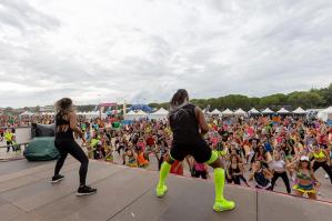 [Bibione sfida l'autunno, in 4mila al fitness sul mare]