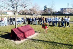 [Inaugurata all’Oratorio Pio X la “Panchina Rossa”]