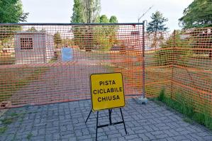 [Alberiamo esprime preoccupazione sul cantiere in via Valle e chiede chiarimenti]