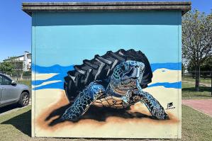 [Caorle: mare, pesca e tradizioni in 20 grandi murales grazie al “Caorle Sea Festival”]