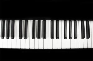 [“Street Piano Festival” a Caorle dal 22 al 27 agosto]