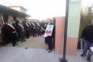 [Dedicata a Ottorino Fava la nuova piazza di Fratta]