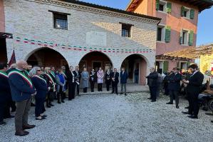 [Dedicata a Ottorino Fava la nuova piazza di Fratta]