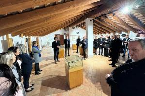 [Dedicata a Ottorino Fava la nuova piazza di Fratta]