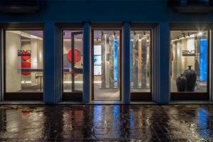 [Grande partecipazione all’inaugurazione di 2ND SURFACE]
