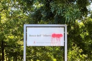 [Atto vandalico all'insegna dell'Albero Falcone]