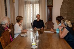 [Cittadini per la Palestina consegnano al sindaco di Portogruaro 700 firme per Gaza]
