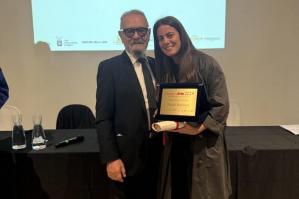 [Nicole Battiston conquista la Targa d’Oro Pittura al Premio Arte 2025 con un’opera dedicata al femminile]