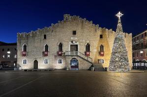 [Il Natale a Portogruaro dura un mese: dal 5 dicembre al 7 gennaio la città si accende con la magia de “Il Porto... di Natale”]