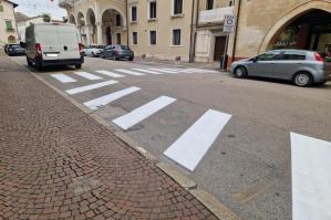 [Lavori pubblici: rifatta la segnaletica orizzontale in 77 strade comunali]