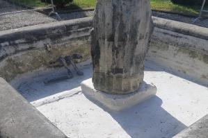 [Portogruaro, manutenzione per la fontana dei giardini Nievo: trasferiti i pesci della vasca]