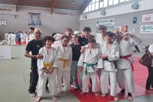 [Il Judo Kiai Atena chiude l’anno con soddisfazione: ottimi risultati al Trofeo Internazionale Valli del Torre]