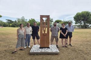 [A Bibione Pineda nasce “Granelli d'arte”: cinque opere d'arte danno vita a una galleria a cielo aperto immersa nella pineta]
