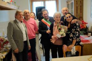 [Altri due compleanni record a San Michele al Tagliamento: Rosa Paganello 104 anni, Pierina Annunciata Tonello 110 anni]