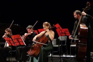 [Concerto "Sinfonietta Movie Ensemble"]